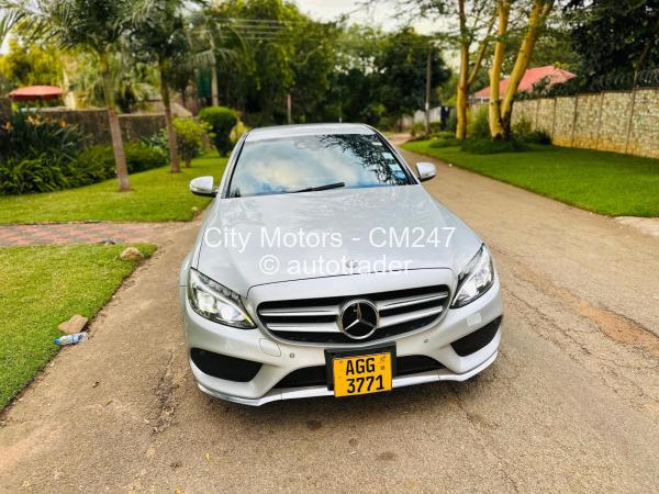 2016 - Mercedes Benz C180