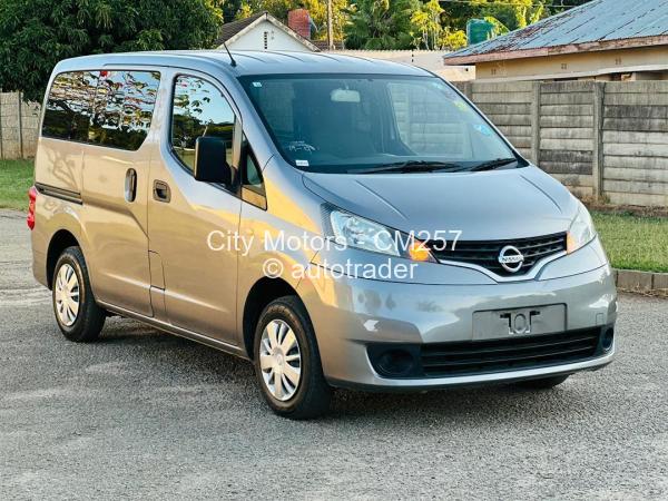 2018 - Nissan  NV200