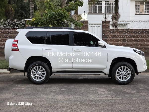 2017 - Toyota  Land Cruiser