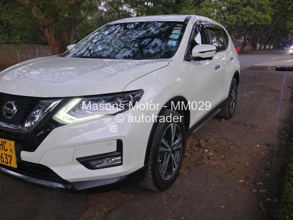 2018 - Nissan  X-Trail