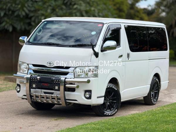 2017 - Toyota  Hiace