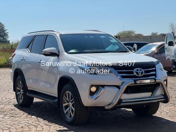 2017 - Toyota  Fortuner