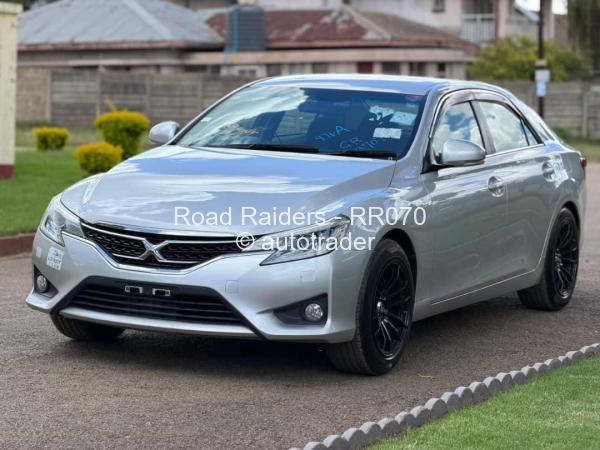 2016 - Toyota  Mark X