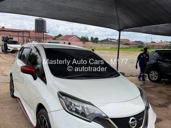 2017 - Nissan  Note