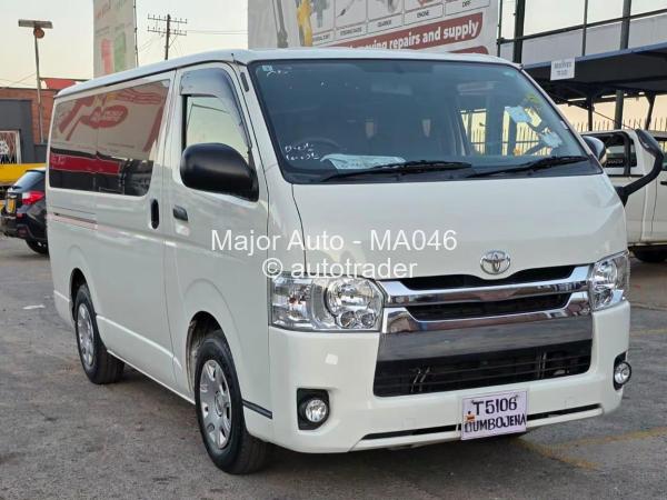 2018 - Toyota  Hiace