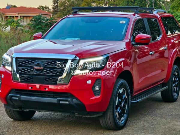 2023 - Nissan  Navara