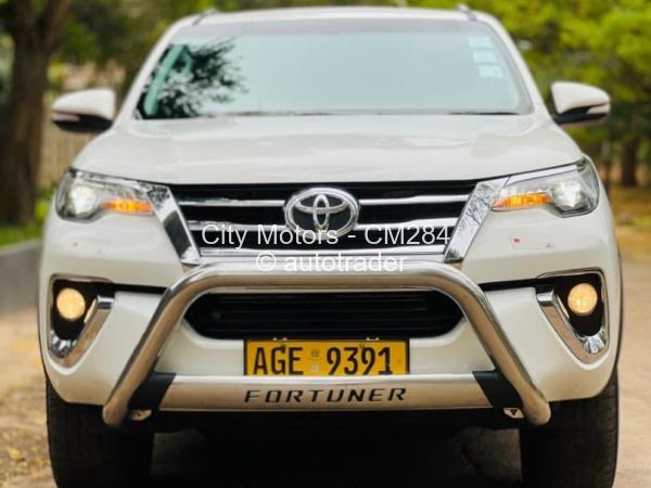 2017 - Toyota  Fortuner