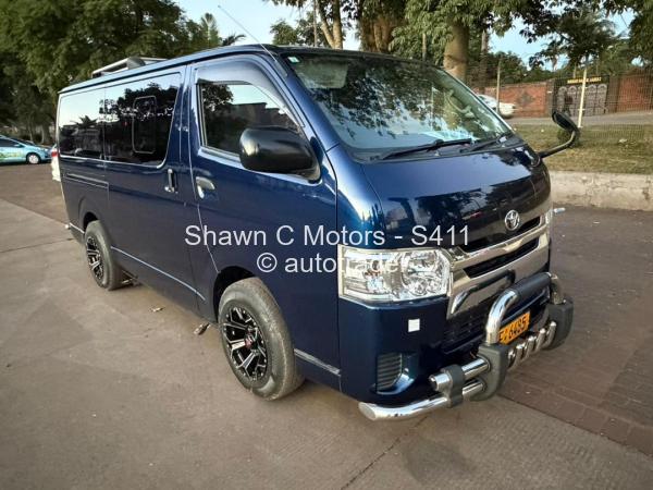 2017 - Toyota  Hiace