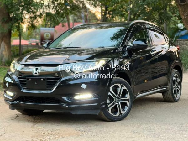 2016 - Honda Vezel