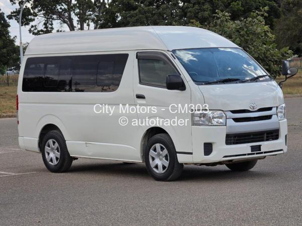 2017 - Toyota  Hiace