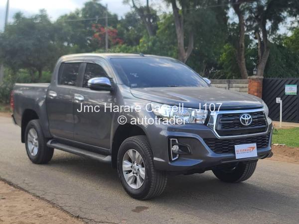 2021 - Toyota  HILUX REVO
