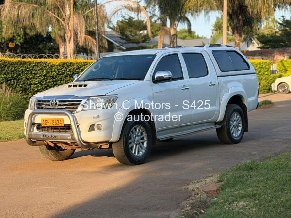 2014 - Toyota  Hilux