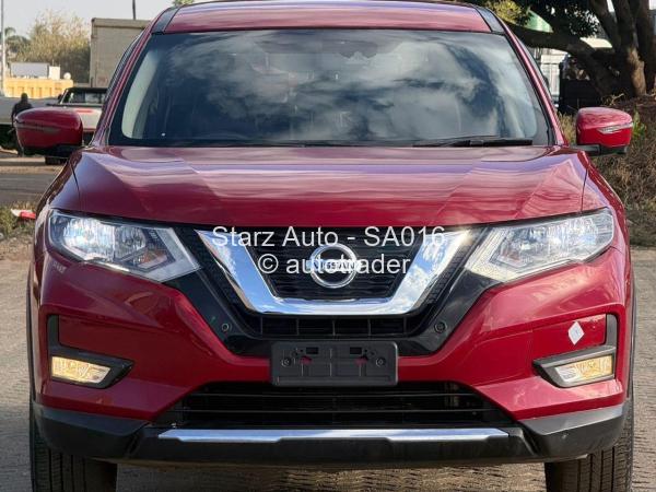 2017 - Nissan  Xtrail