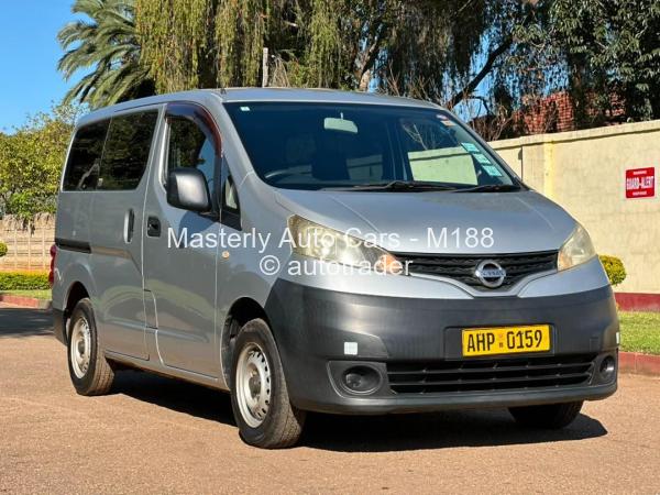 2016 - Nissan  NV200
