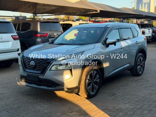 2022 - Nissan  X-Trail
