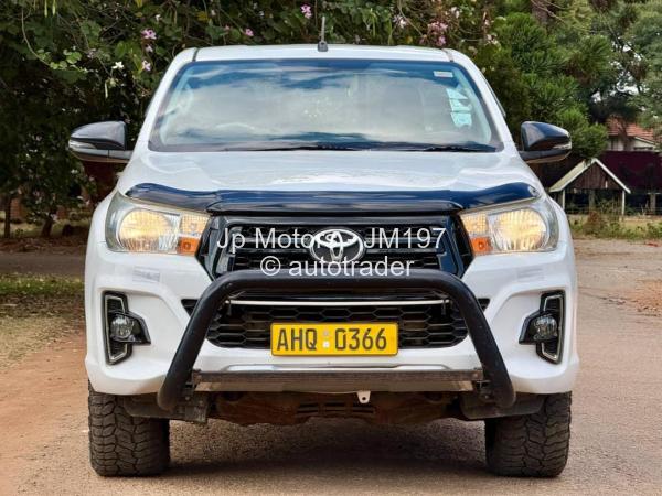 2019 - Toyota  HILUX GD6