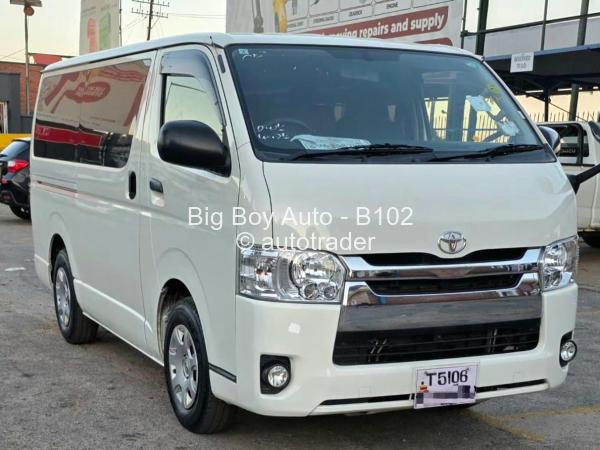 2018 - Toyota  Hiace