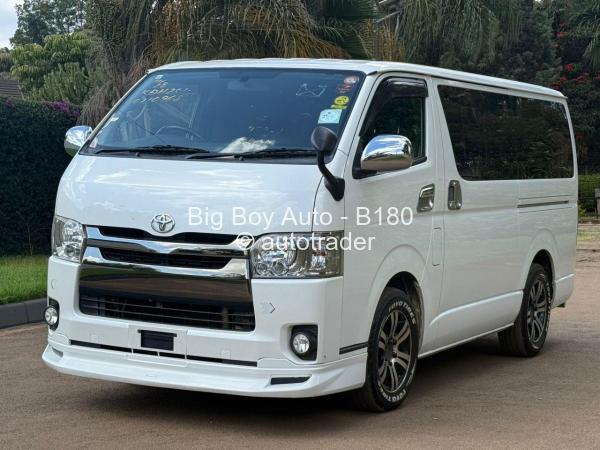 2017 - Toyota  Hiace