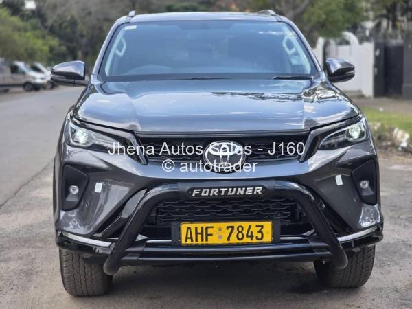 2023 - Toyota  Fortuner