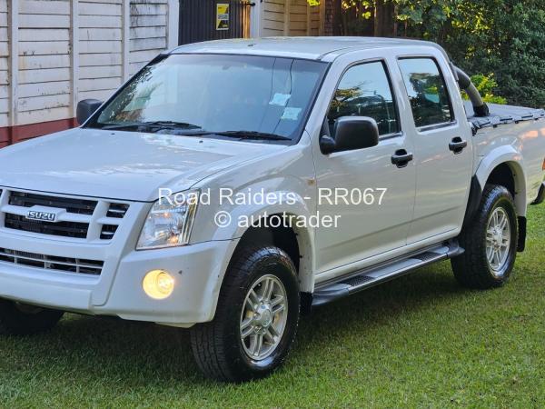 2010 - Isuzu  KB300