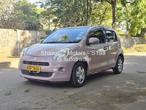 2015 - Toyota  Passo