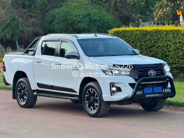 2018 - Toyota  Hilux