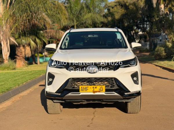 2023 - Toyota  Fortuner