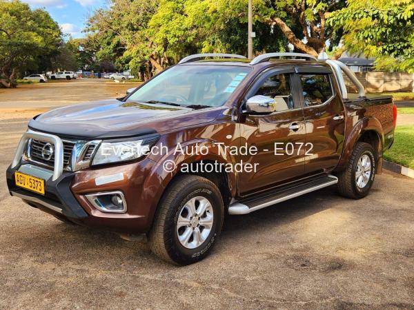 2017 - Nissan  Navara