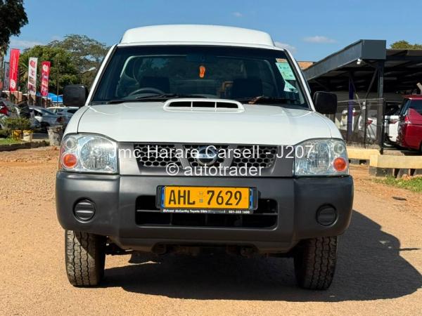 2016 - Nissan  NP300 Hardbody