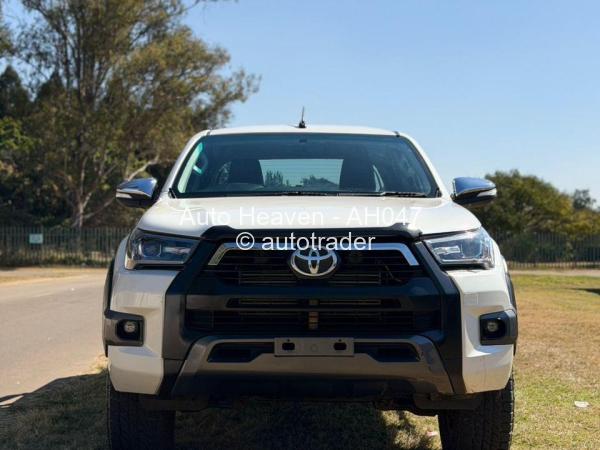 2017 - Toyota  Hilux