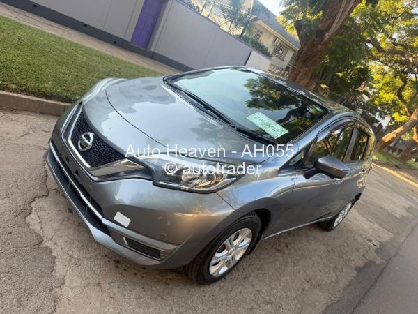 2017 - Nissan  Note