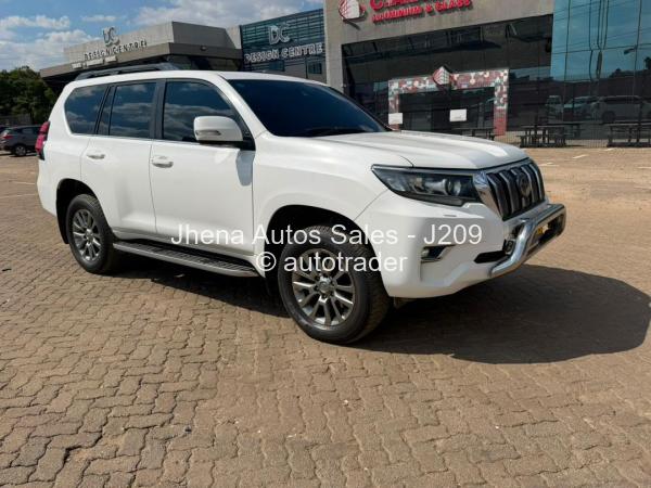 2019 - Toyota  Land Cruiser Prado