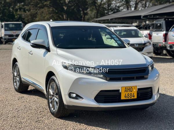 2017 - Toyota  Harrier