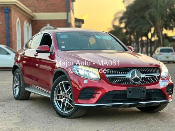 2018 - Mercedes Benz GLC