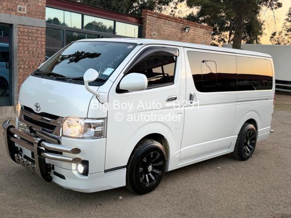 2016 - Toyota  Hiace