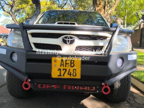 2012 - Toyota  Hilux