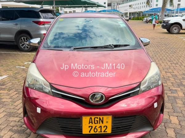 2014 - Toyota  Vitz