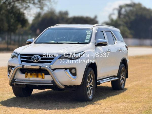 2018 - Toyota  Fortuner