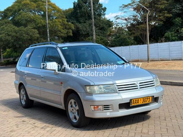 2000 - Mitsubishi  Chariot