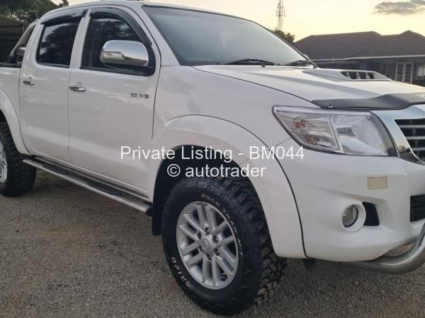 2014 - Toyota  Hilux