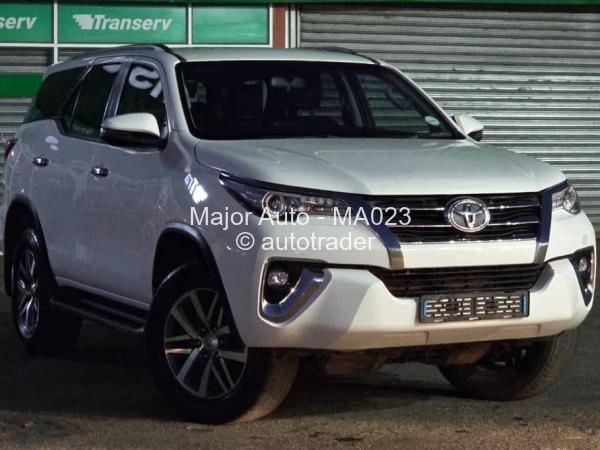 2019 - Toyota  Fortuner