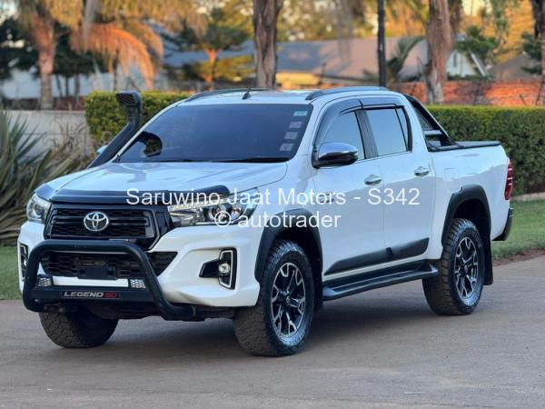 2020 - Toyota  Hilux