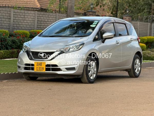 2017 - Nissan  Note