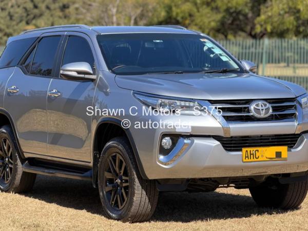 2019 - Toyota  Fortuner