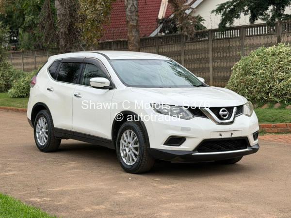 2015 - Nissan  X-Trail