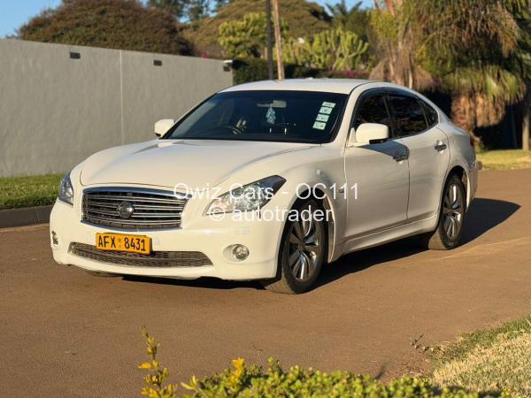 2010 - Nissan  Fuga