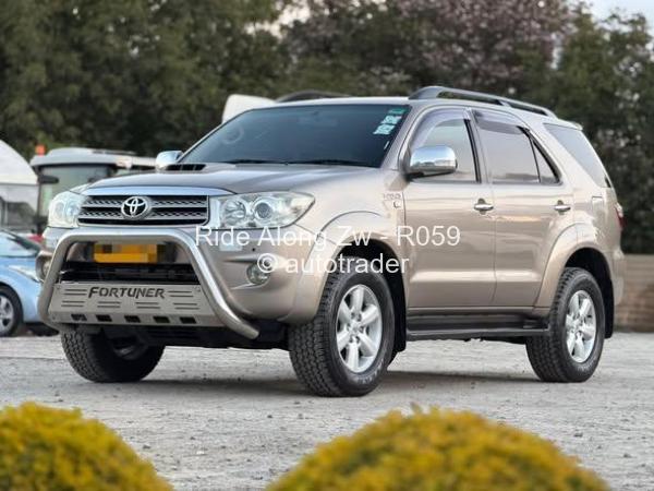 2010 - Toyota  Fortuner