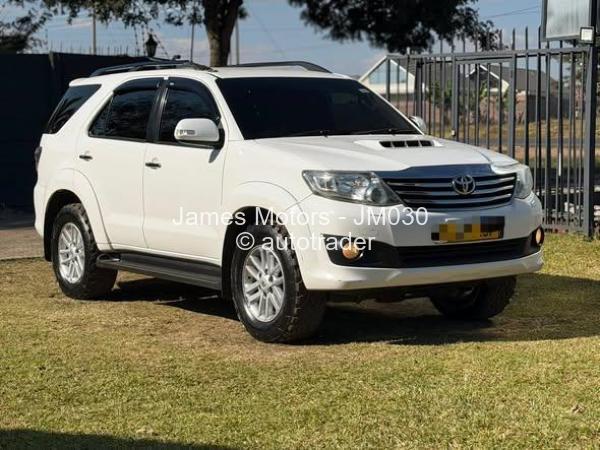 2012 - Toyota  Fortuner