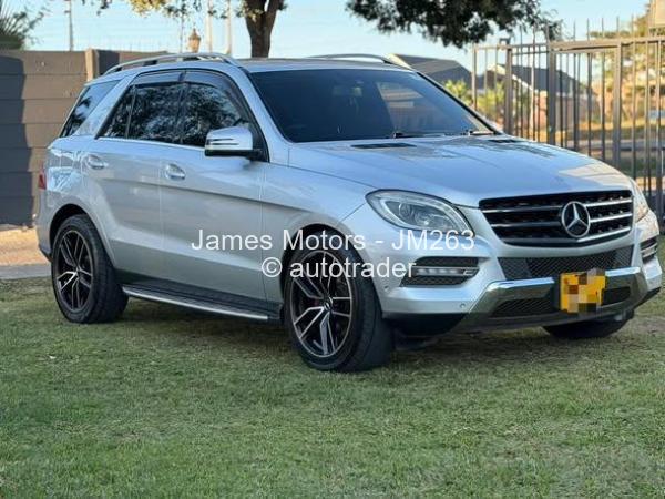 2013 - Mercedes Benz ML350