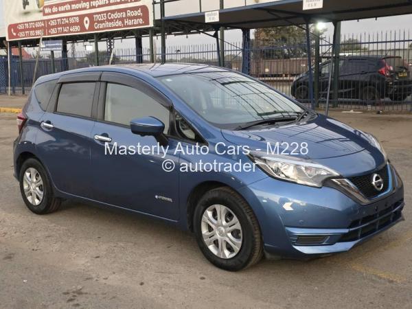 2017 - Nissan  Note